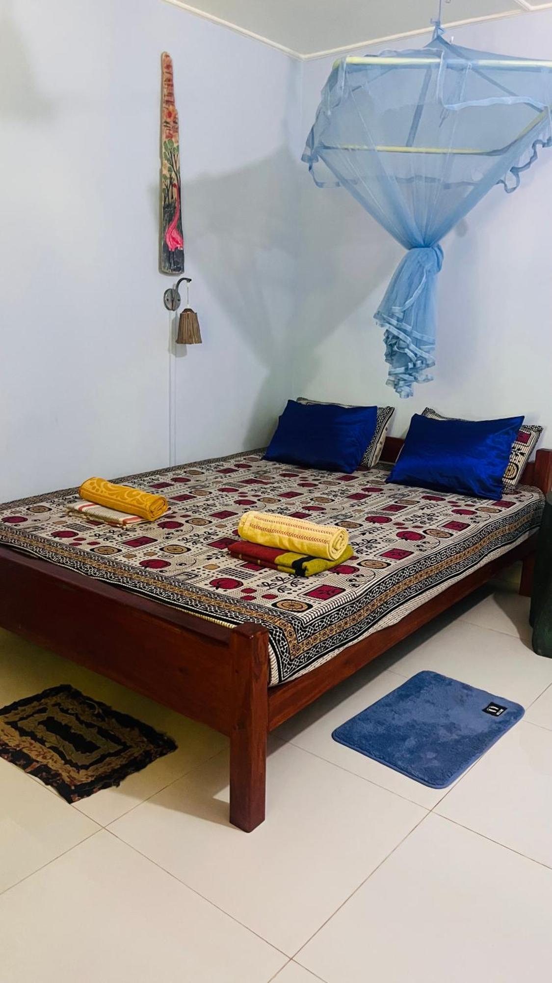 טרינקומאלה Lobster Inn מראה חיצוני תמונה